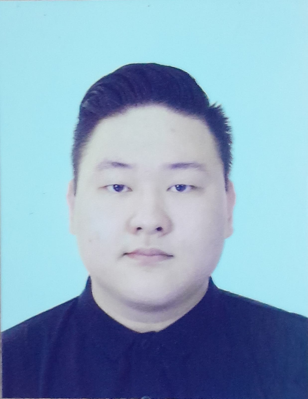 Pas-Foto-William-Tanialy